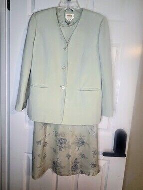 Talbots Mint Green 3 Piece Silk Lined Suit. Blazer Shell & Skirt Womens  4. EUC